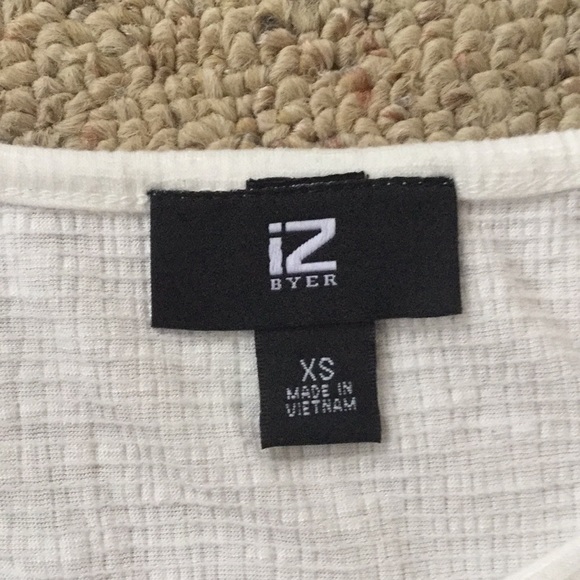 Iz Byer Short White Top - Picture 4 of 7